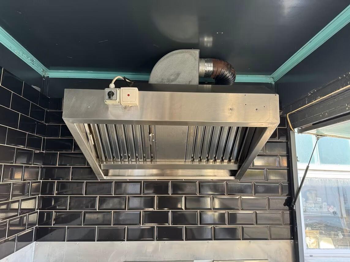 Food truck Mercedes 308 CDI