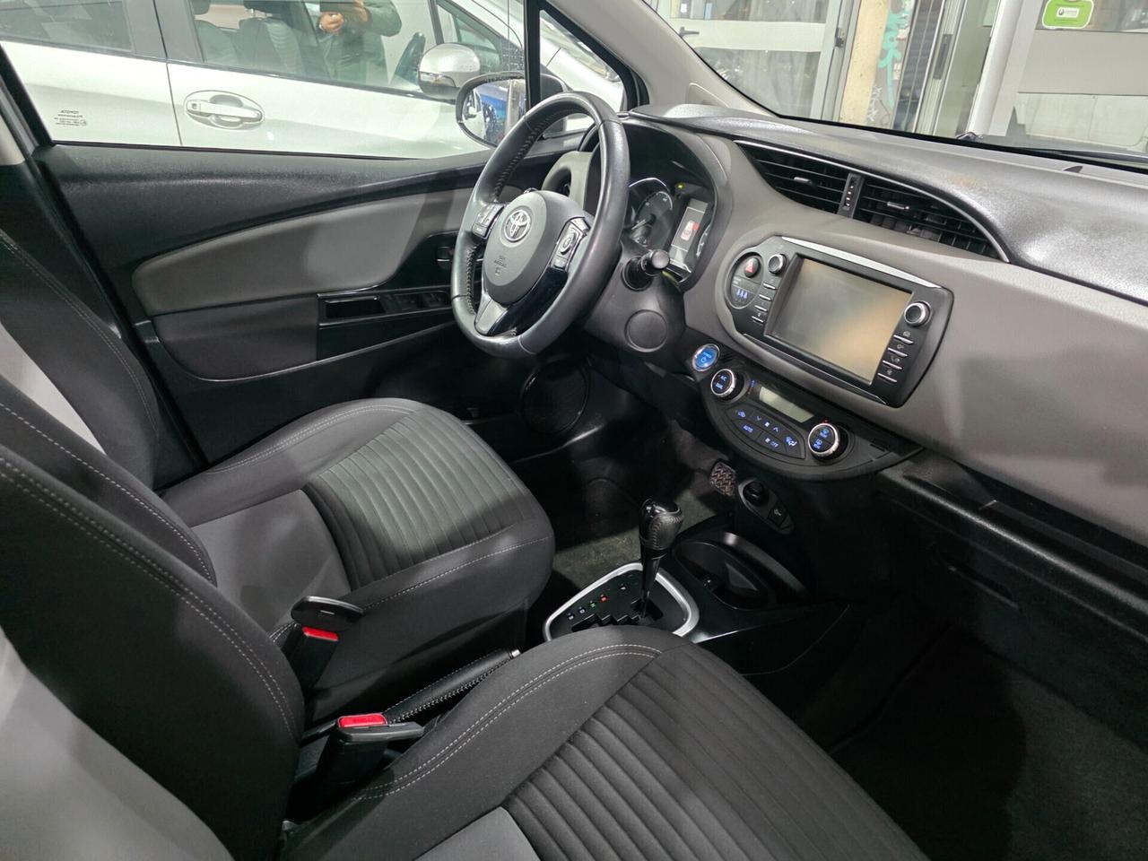 Toyota Yaris 1.5 Hybrid 73cv 1 PROPRIETARIO 2017