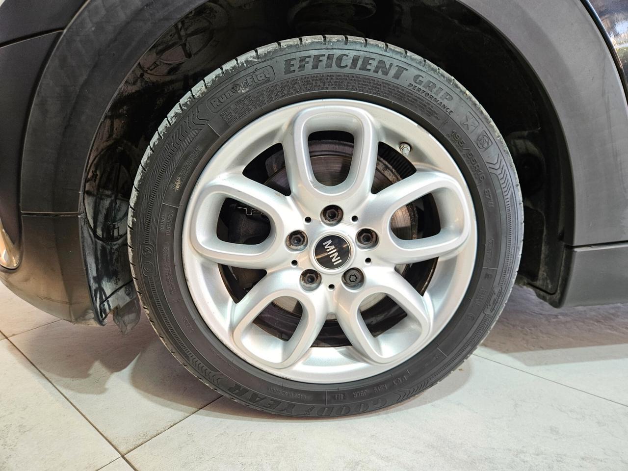 MINI Cooper D 1.5 3p auto