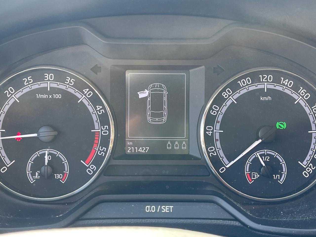 SKODA OCTAVIA-2017-2.0TDI-150CV-DSG-AUTOMATICO