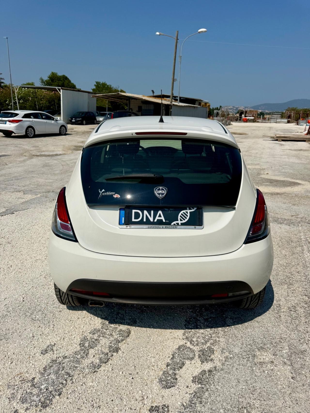 Ypsilon 1.2 benzina euro6B Unipro NEOPATENTATI