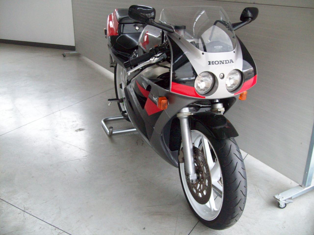 HONDA VFR 400 R - anno 1989