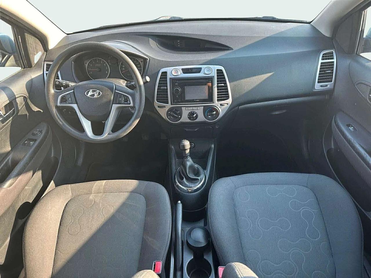 HYUNDAI i20 1.2 5 PORTE NEOPATENTATI