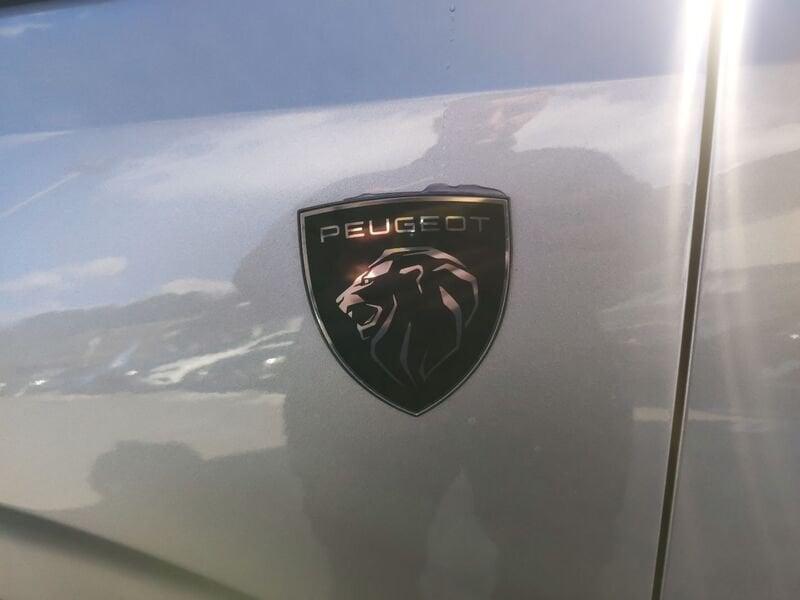 Peugeot 3008 II 2021 1.2 hybrid 48V GT 136cv e-dcs6