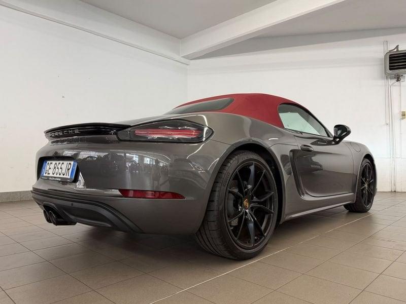 Porsche 718 2.0 Boxster