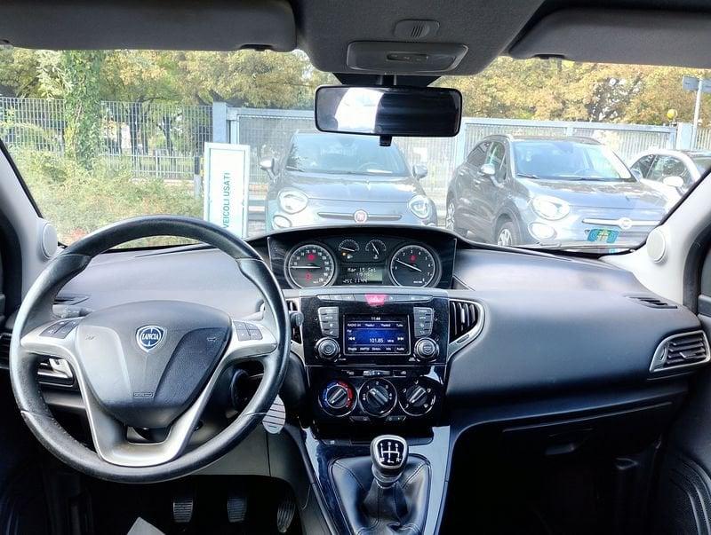 Lancia Ypsilon 1.2 69cv Start& Stop Gold