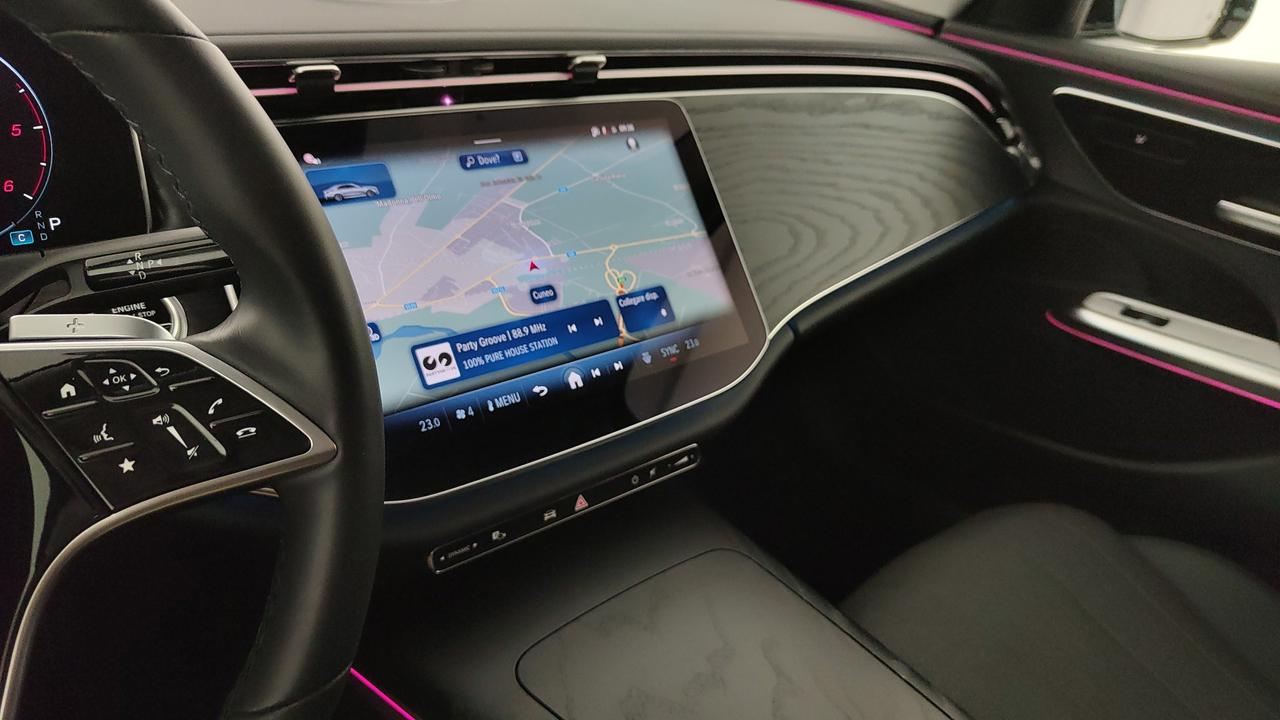 Mercedes-Benz E 220 d Advanced auto