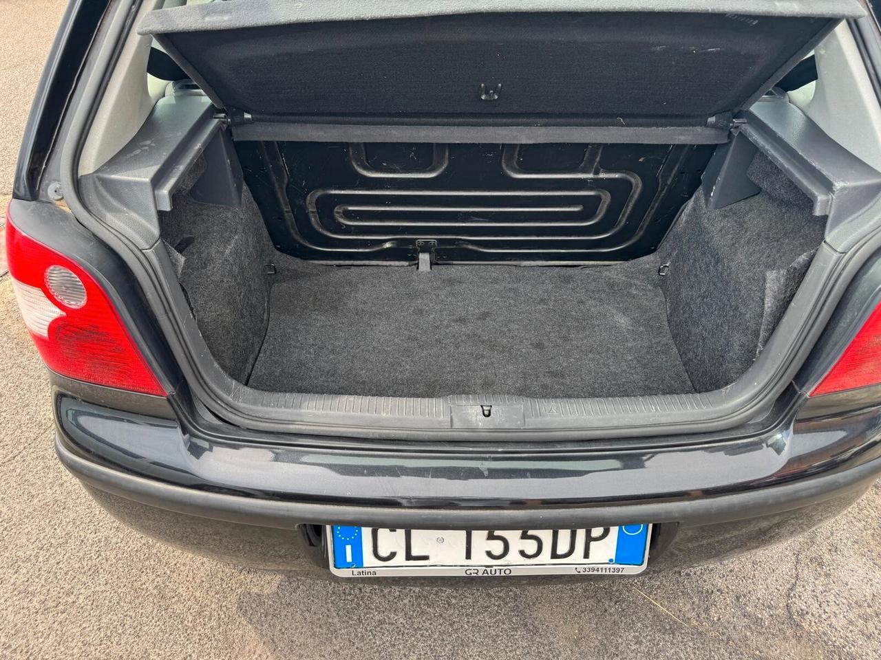 Volkswagen Polo 1.2 BENZ 5P KM 89000 - 2003
