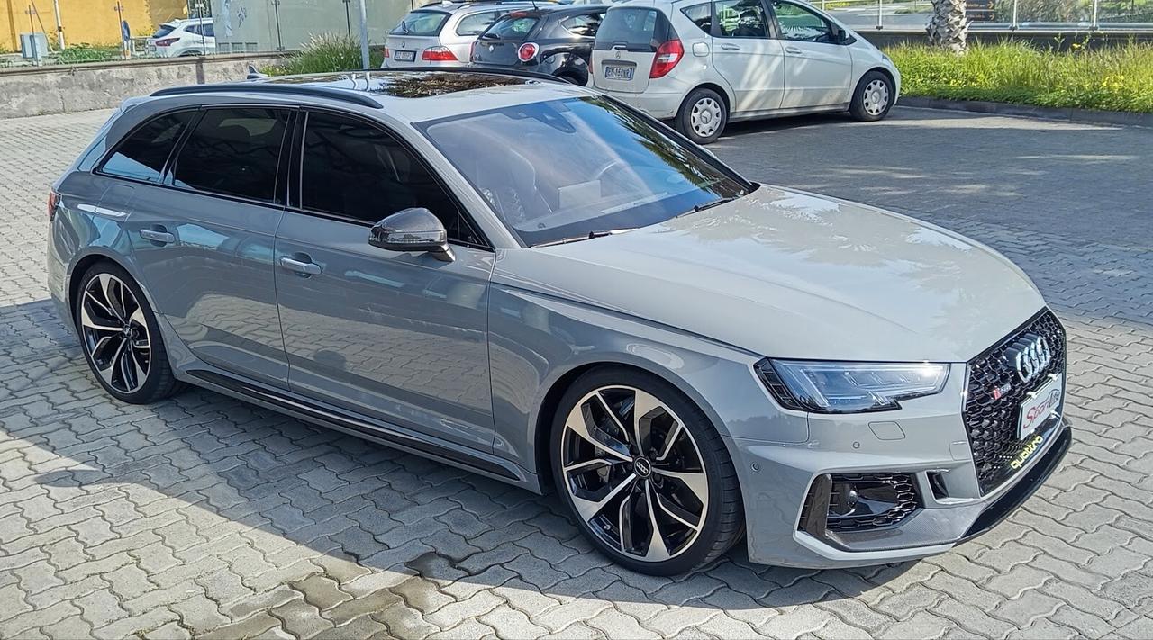 Audi RS4 Avant 2.9 TFSI Quattro Tiptronic Pelle-Navi-Matrix-Tetto-Scarichi Capristo-R20"