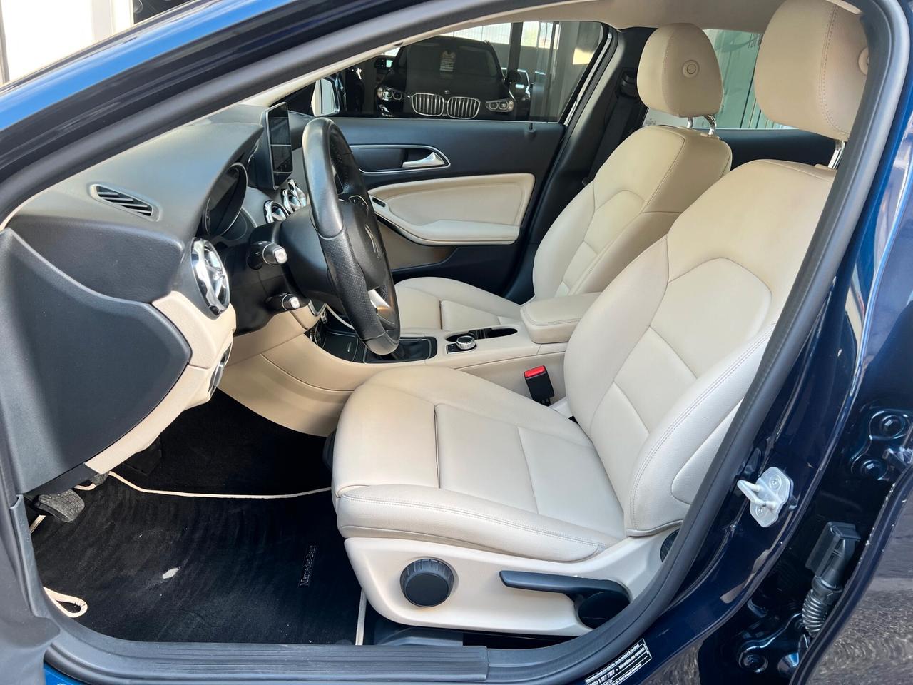 Mercedes-benz GLA 200 d 136cv Sport LED/NAVI/PELLE/CAMERA RESTYLING!!