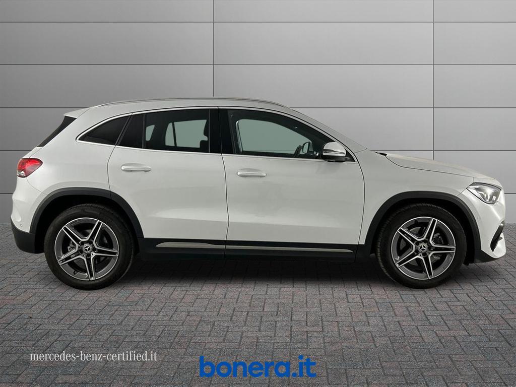 Mercedes GLA 200 200 D Premium 8G-DCT