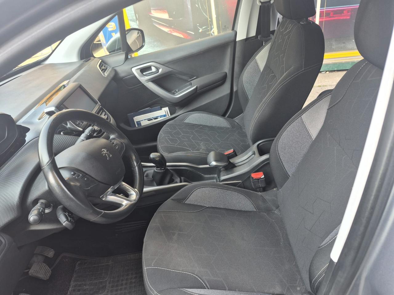 Peugeot 2008 PureTech 82 Allure