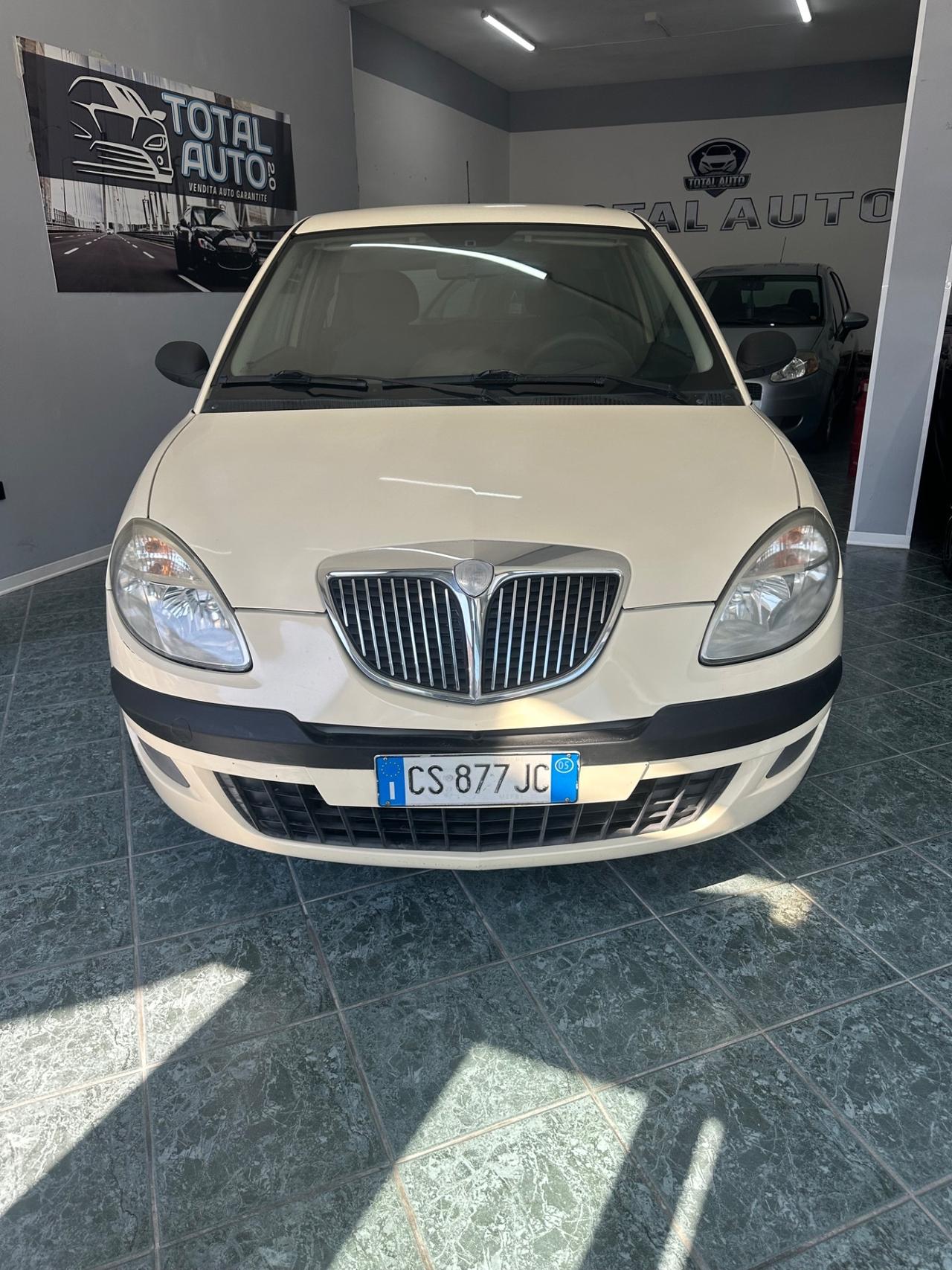Lancia Ypsilon 1.2