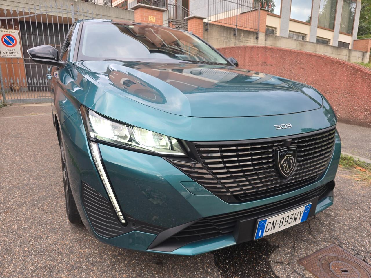 Peugeot 308 Allure Pack 1.5 BlueHdi 131cv (My'24 modello nuovo)