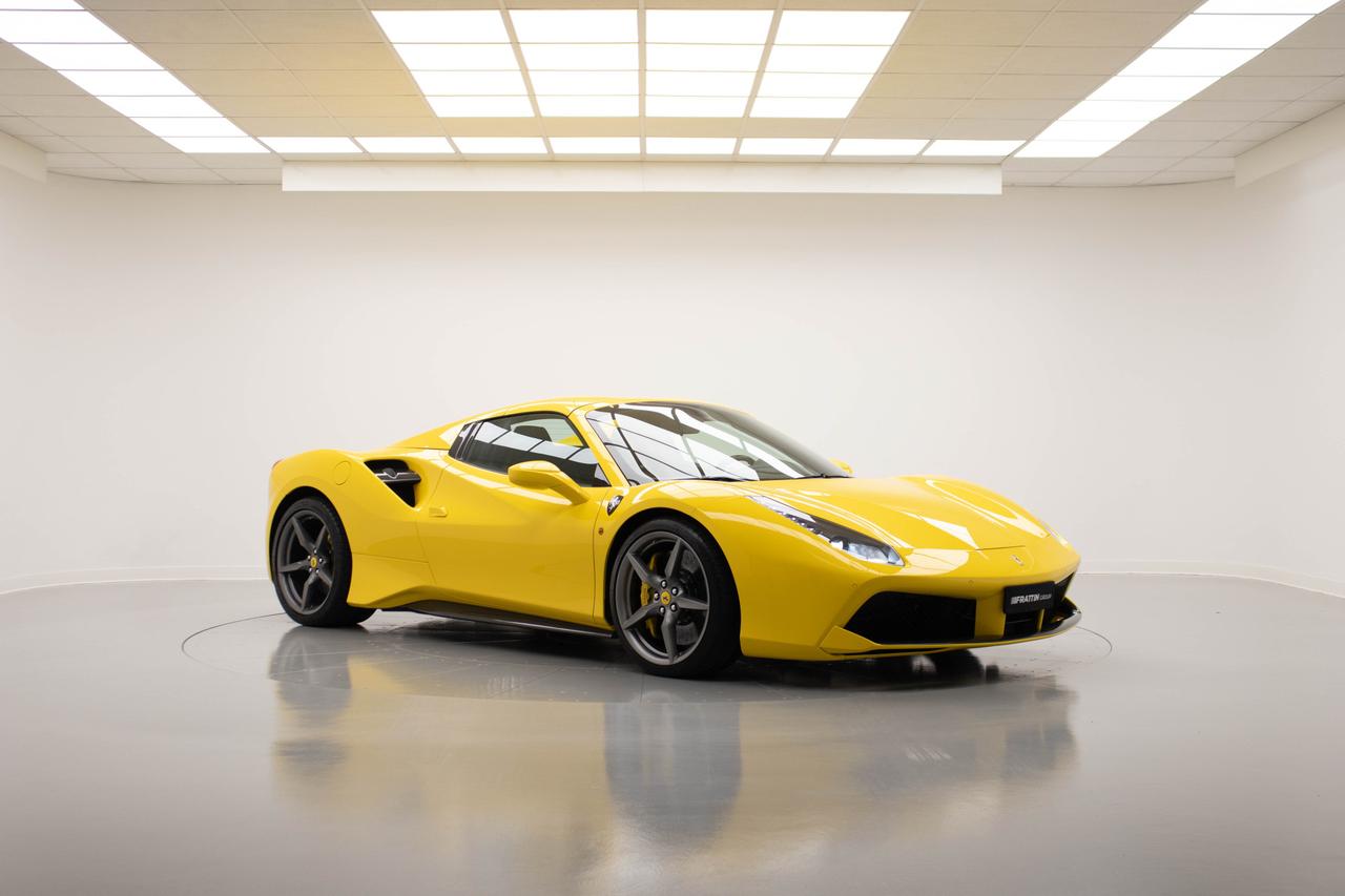 FERRARI 488 SPIDER