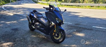Yamaha tmax dx