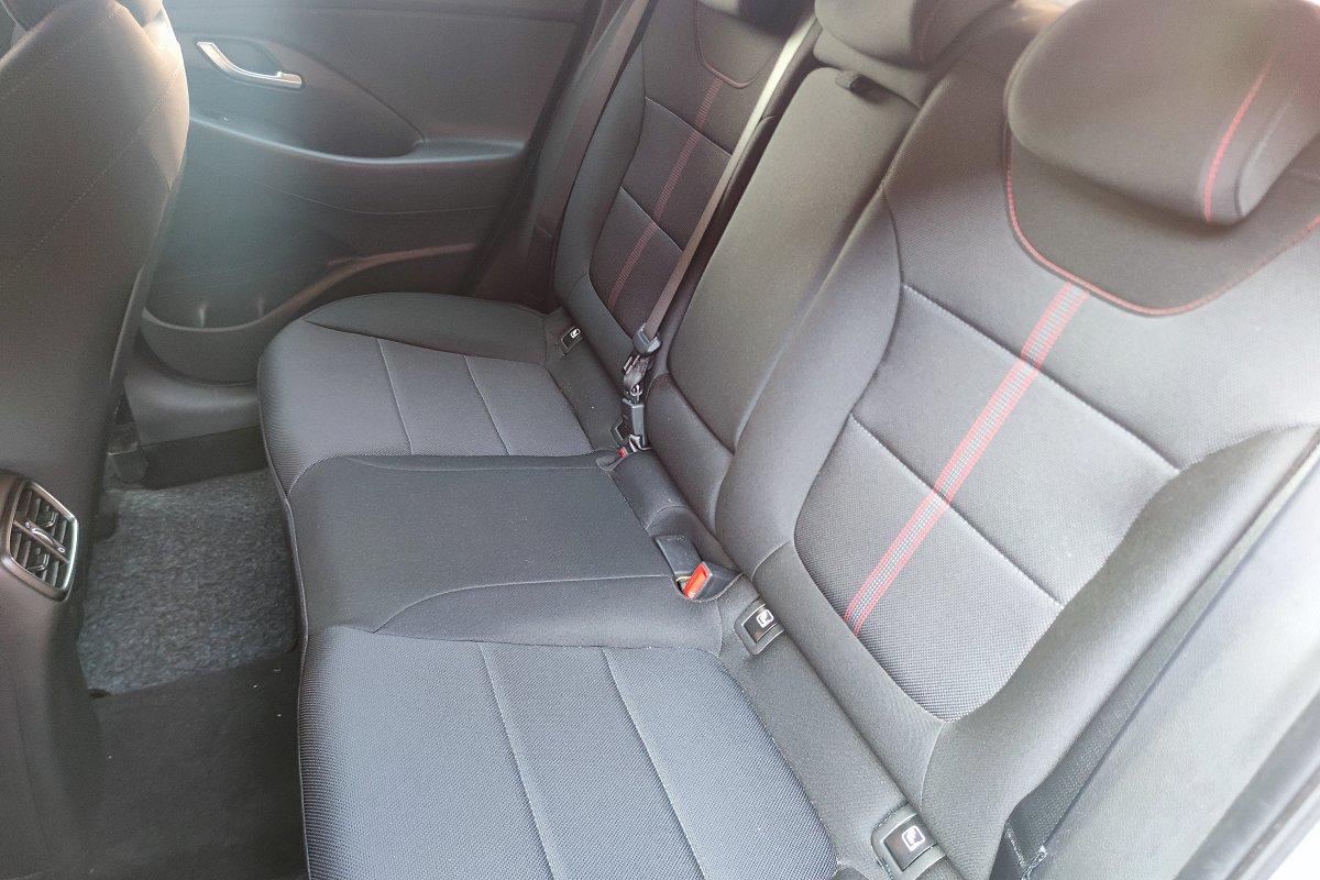 HYUNDAI i30 Fastback 1.5 T-GDI iMT 48V N-Line