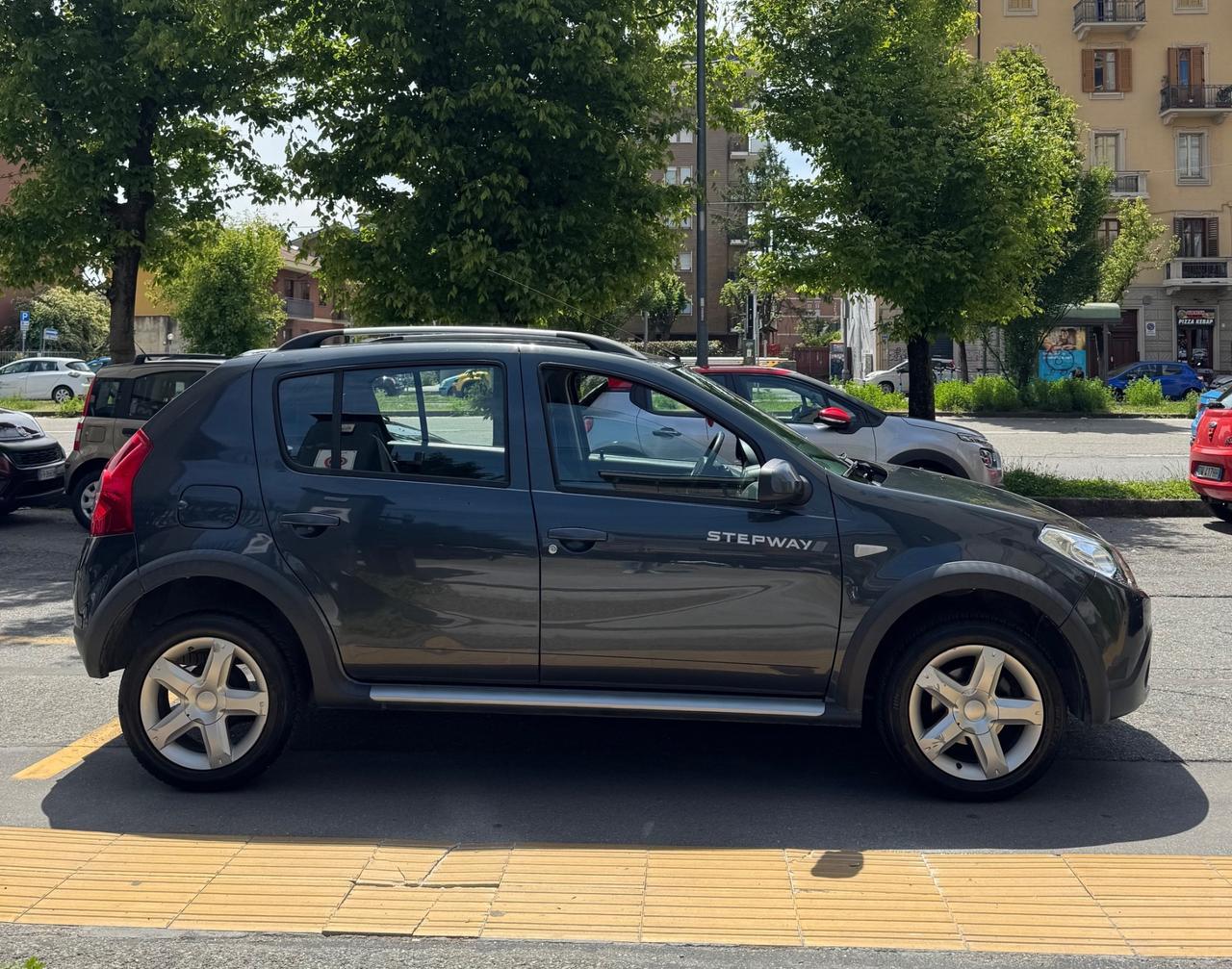 Dacia Sandero Stepway 1.6 90CV benz