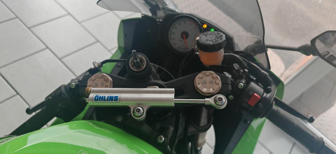 Kawasaki Ninja 600 ZX-6R RACING