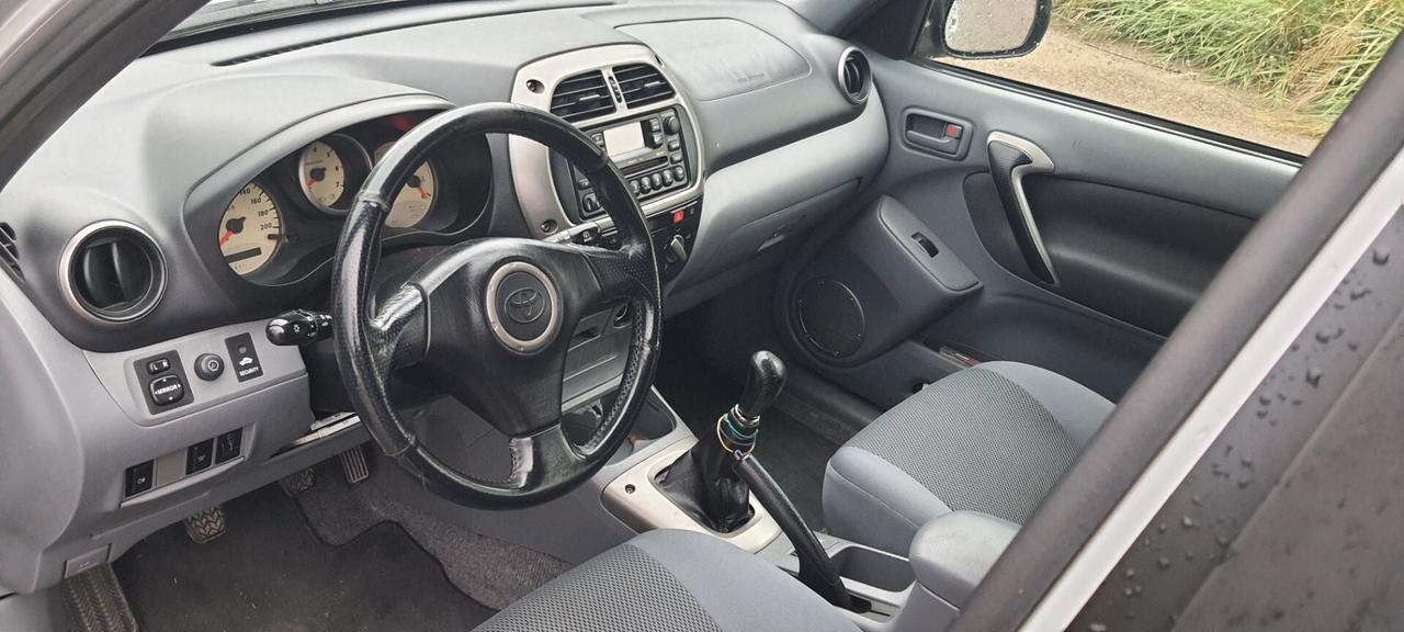 Toyota RAV 4 RAV4 2.0 Tdi D-4D 5 P. PERFETTA