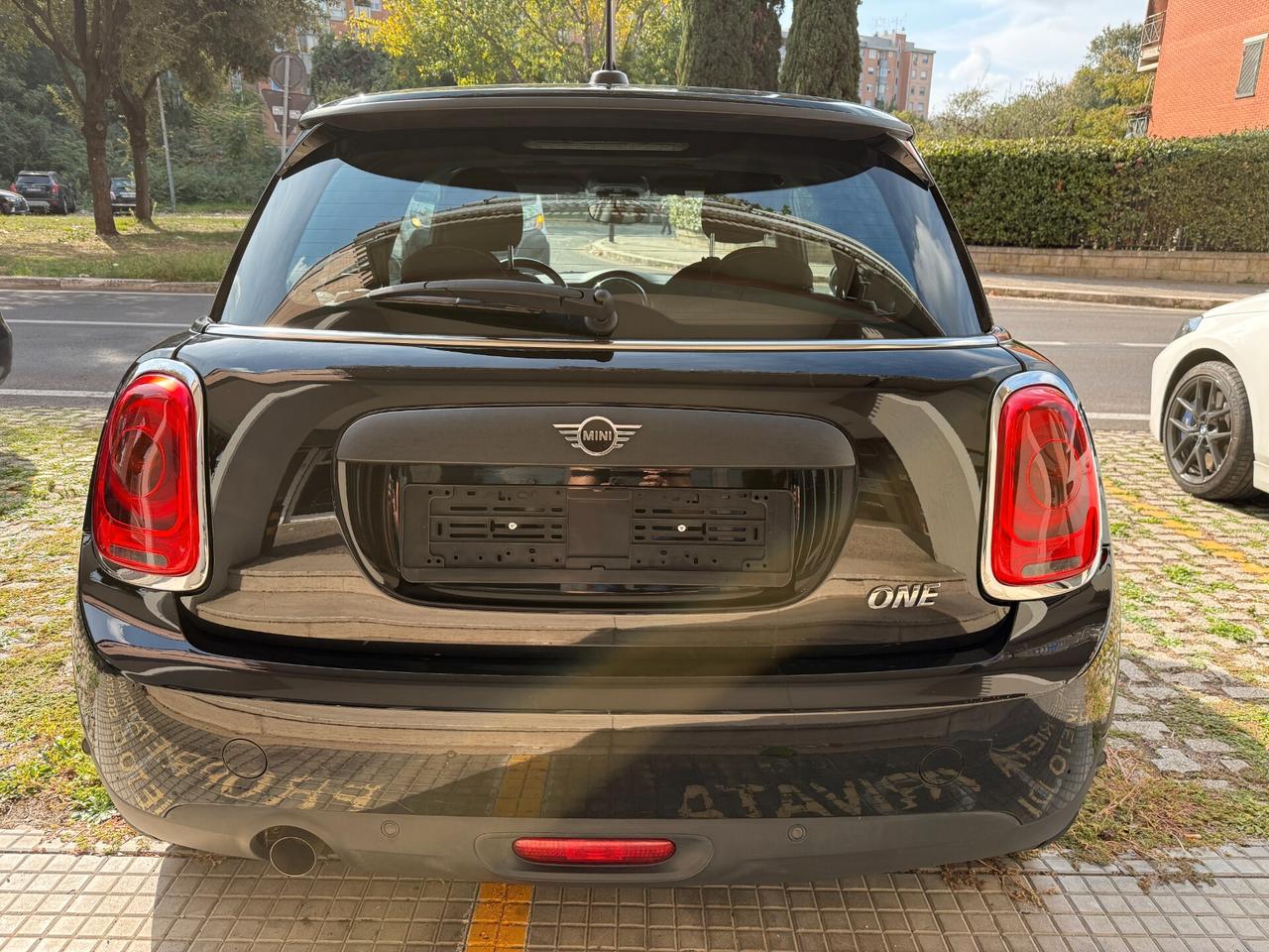 Mini One 1.5 MINI YOURS, Neopatentati, Pari al nuovo.