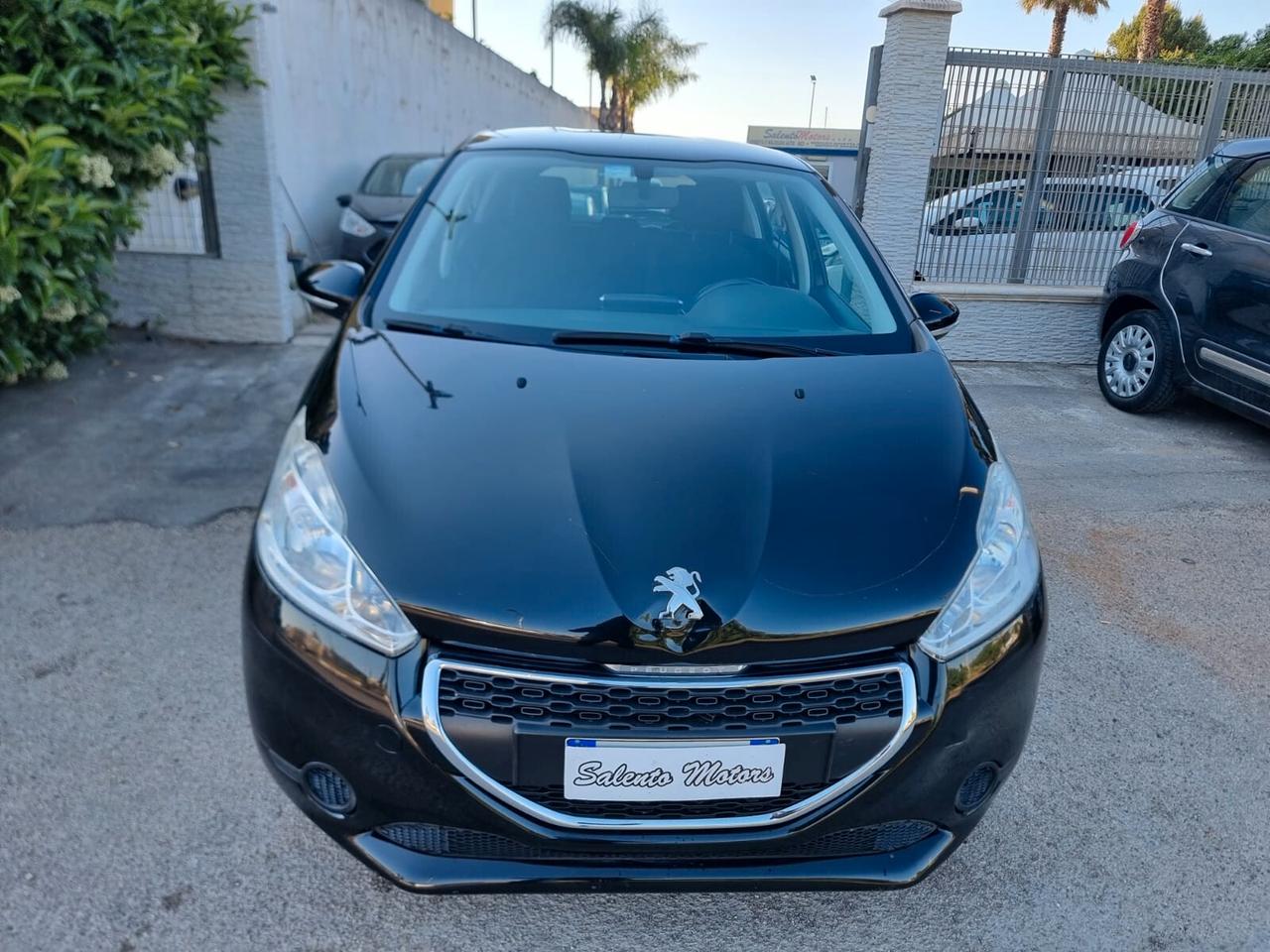 Peugeot 208 1.2 VTi 82 CV 5 porte Access GANCIO TRAINO