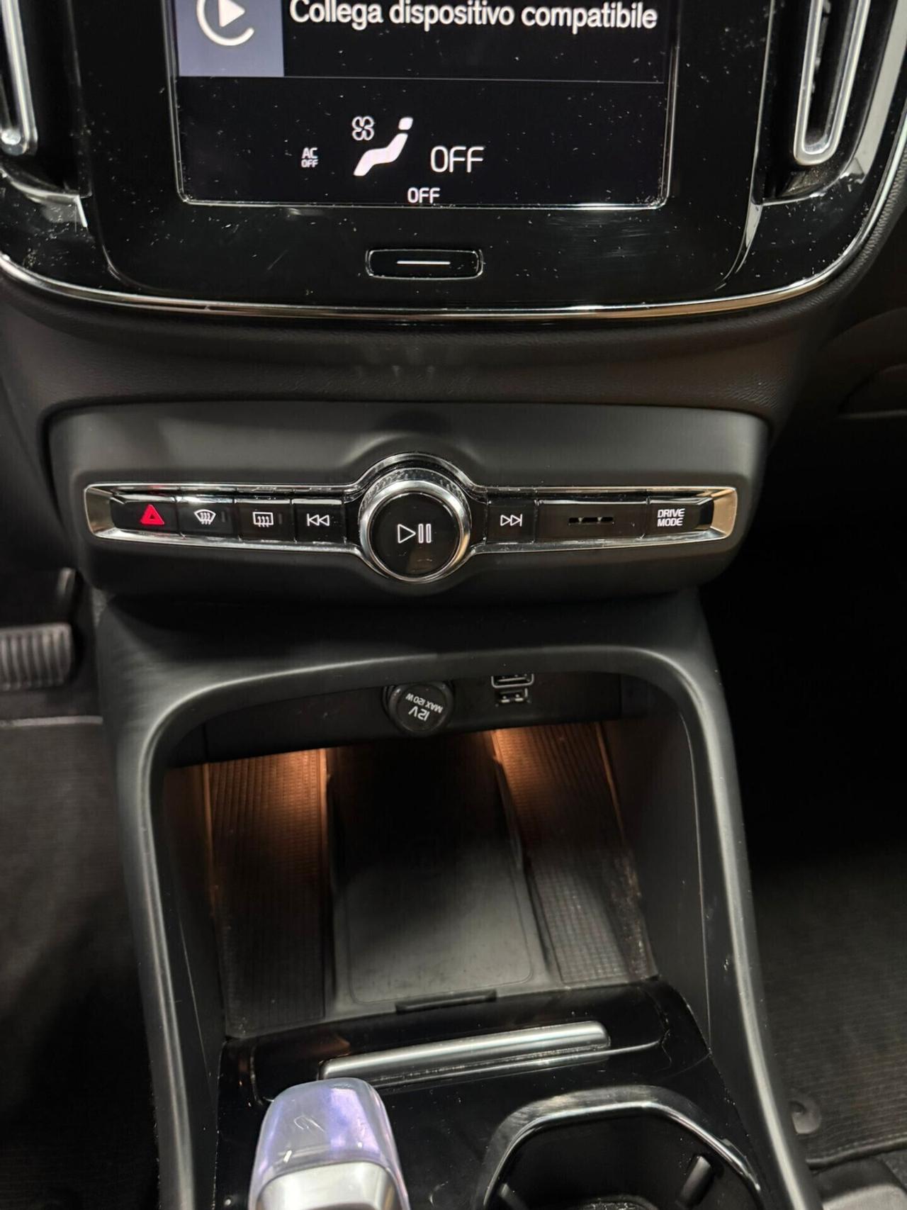 Volvo XC40 T3 Geartronic R-design