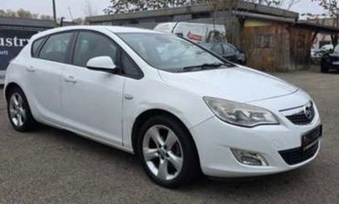Opel Astra 1.6 115CV 5 porte Cosmo