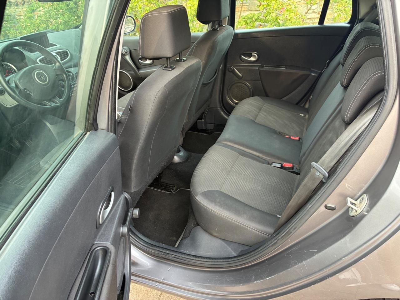 Renault Clio 1.2 16V TCE 100CV SporTour Luxe