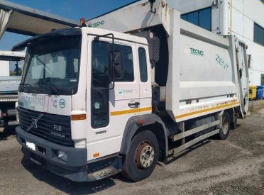 VOLVO FL 6 15 4X2 COMPATTATORE