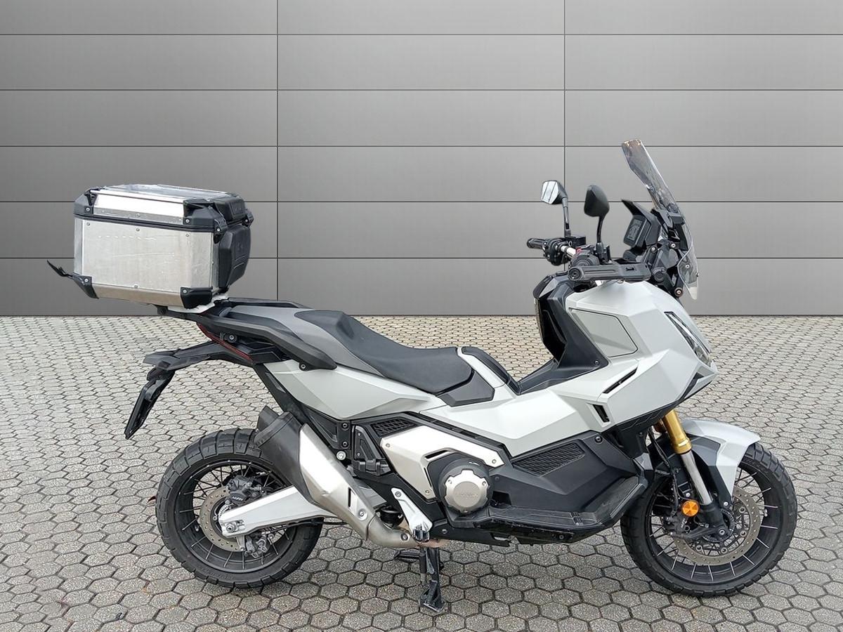 HONDA X-ADV - X-ADV 750 DCT Travel Abs my21