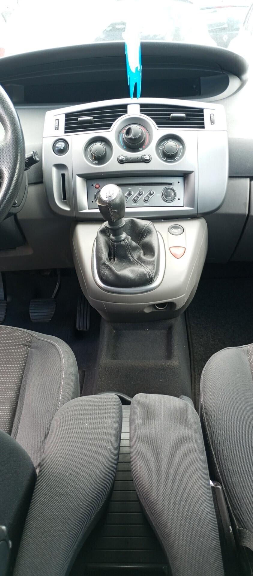 Renault Scenic 1.5 dCi 110CV Dynamique