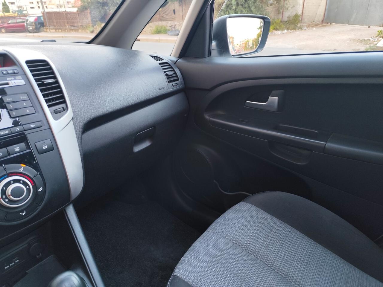 Kia Venga 1.4 CRDi 90CV *TETTO APRIBILE*