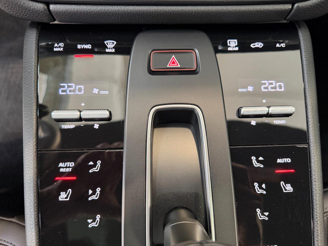 Porsche Macan 2.0 265cv PDK - 21" - Tetto - Carplay - Wrap Verde