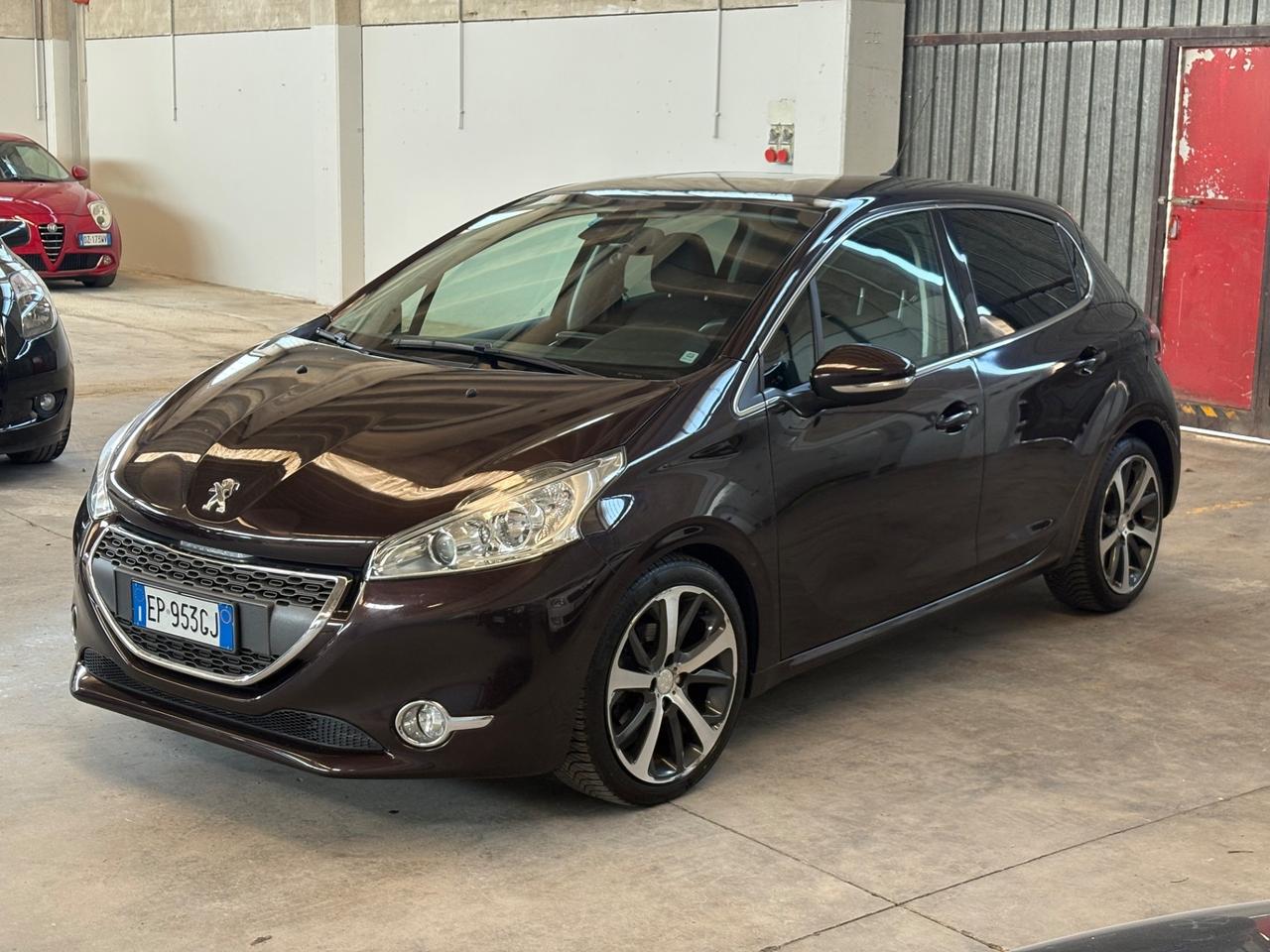 Peugeot 208 1.6 VTi 120 CV 5 porte Allure