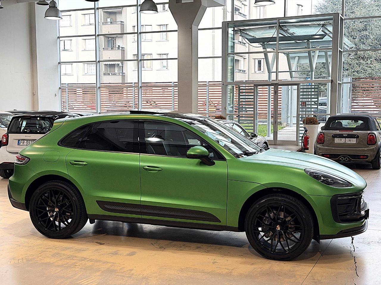 Porsche Macan 2.0 265cv PDK - 21" - Tetto - Carplay - Wrap Verde
