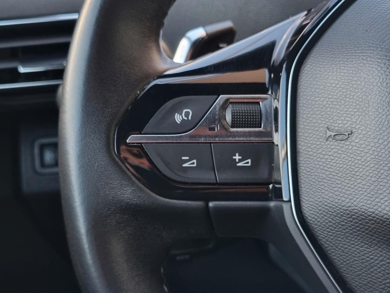 Peugeot 5008 BlueHDi 130 S&S EAT8 Allure Pack