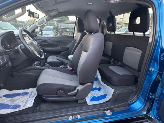 MITSUBISHI L200 2.3 D CLUB CAB 4x4 EASY SELECT INVITE CONNECT