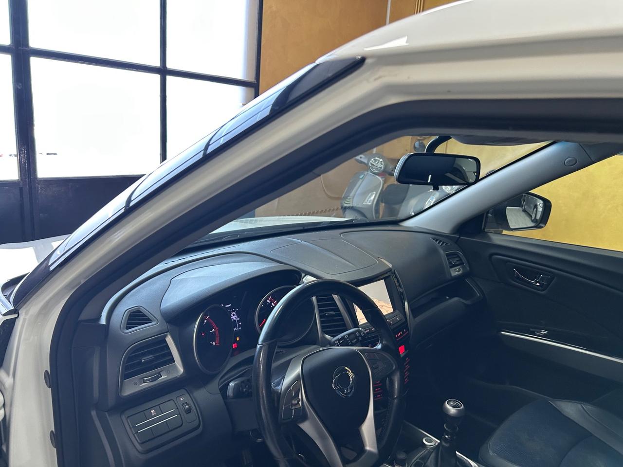 SSANGYONG TIVOLI 1.6d 116 cv “NAVI/RETRO/LED”-2017