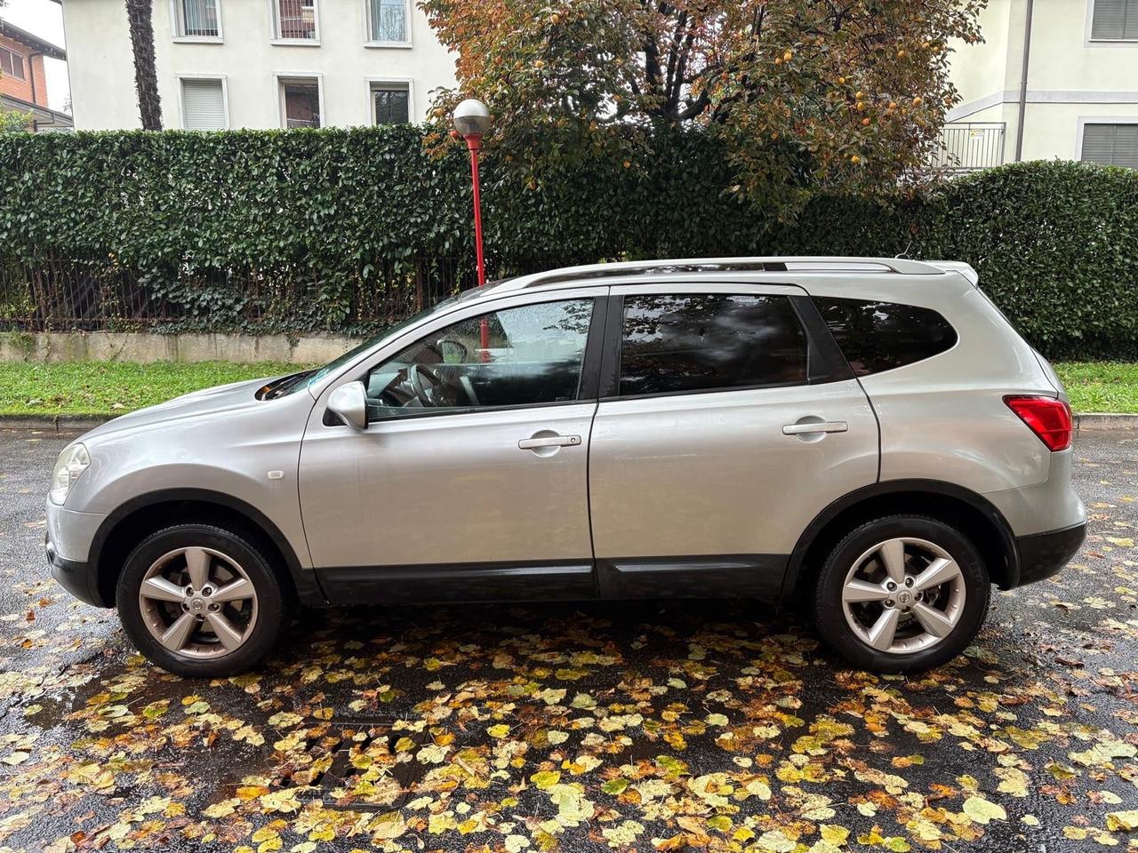 Nissan Qashqai Qashqai+2 1.6 16V n-tec 7 POSTI