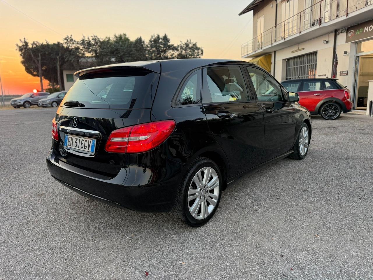 MERCEDES-BENZ B 180 CDI BlueEFFICIENCY Executive