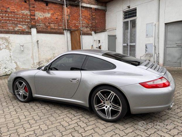 PORSCHE 911 Carrera 4S Coup
