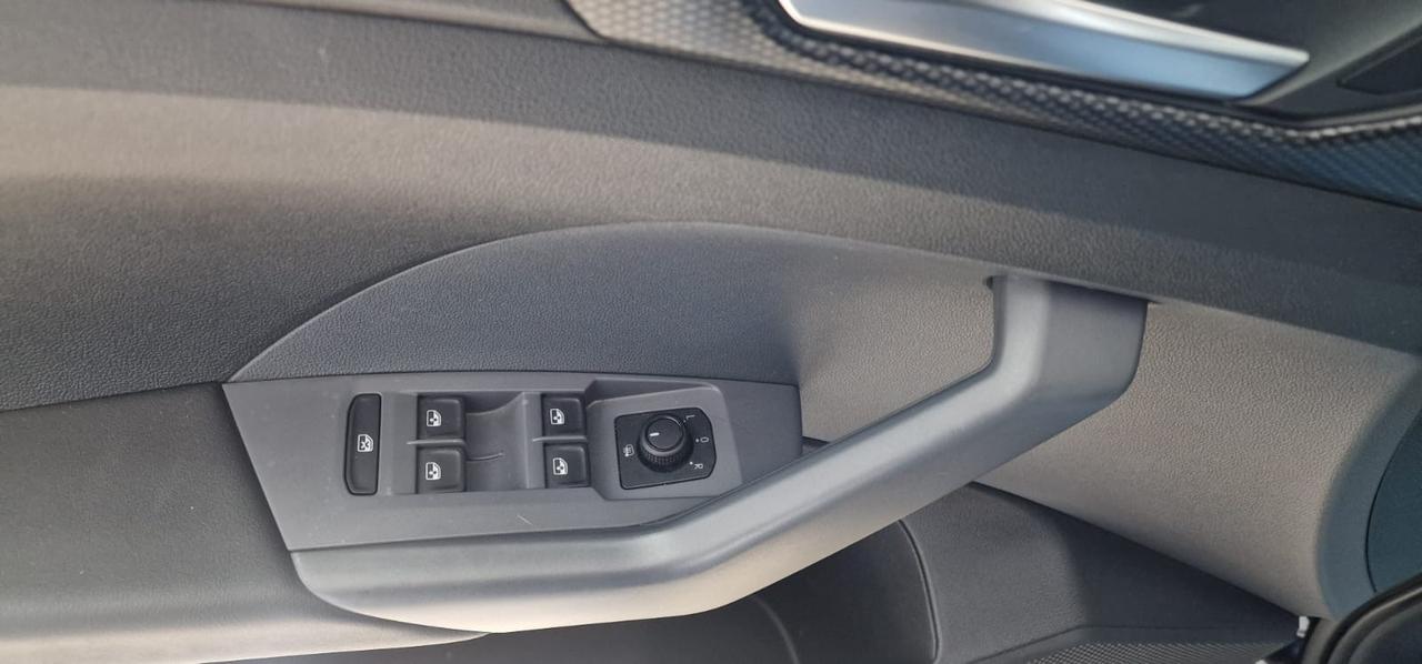 Volkswagen T-Cross 1.6 TDI DSG NEOPATENTATI