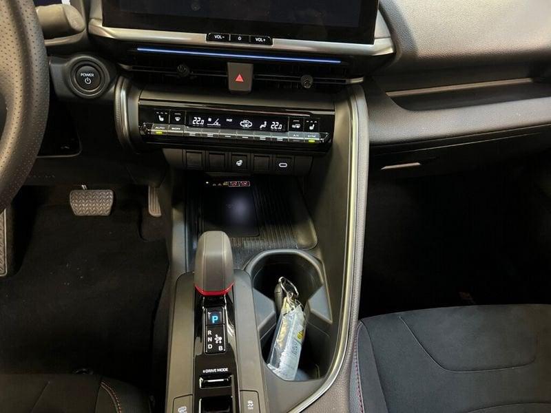 Toyota C-HR (2023-->) 2.0 PHEV GR Sport