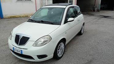 Lancia y 1.2 benz t.aprib.full/opt-2009