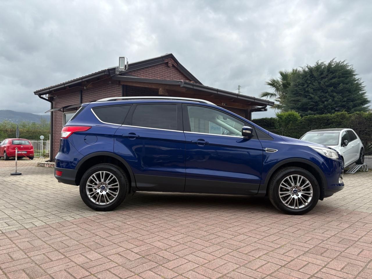 Ford Kuga 2.0 TDCI 140 CV 4WD Titanium