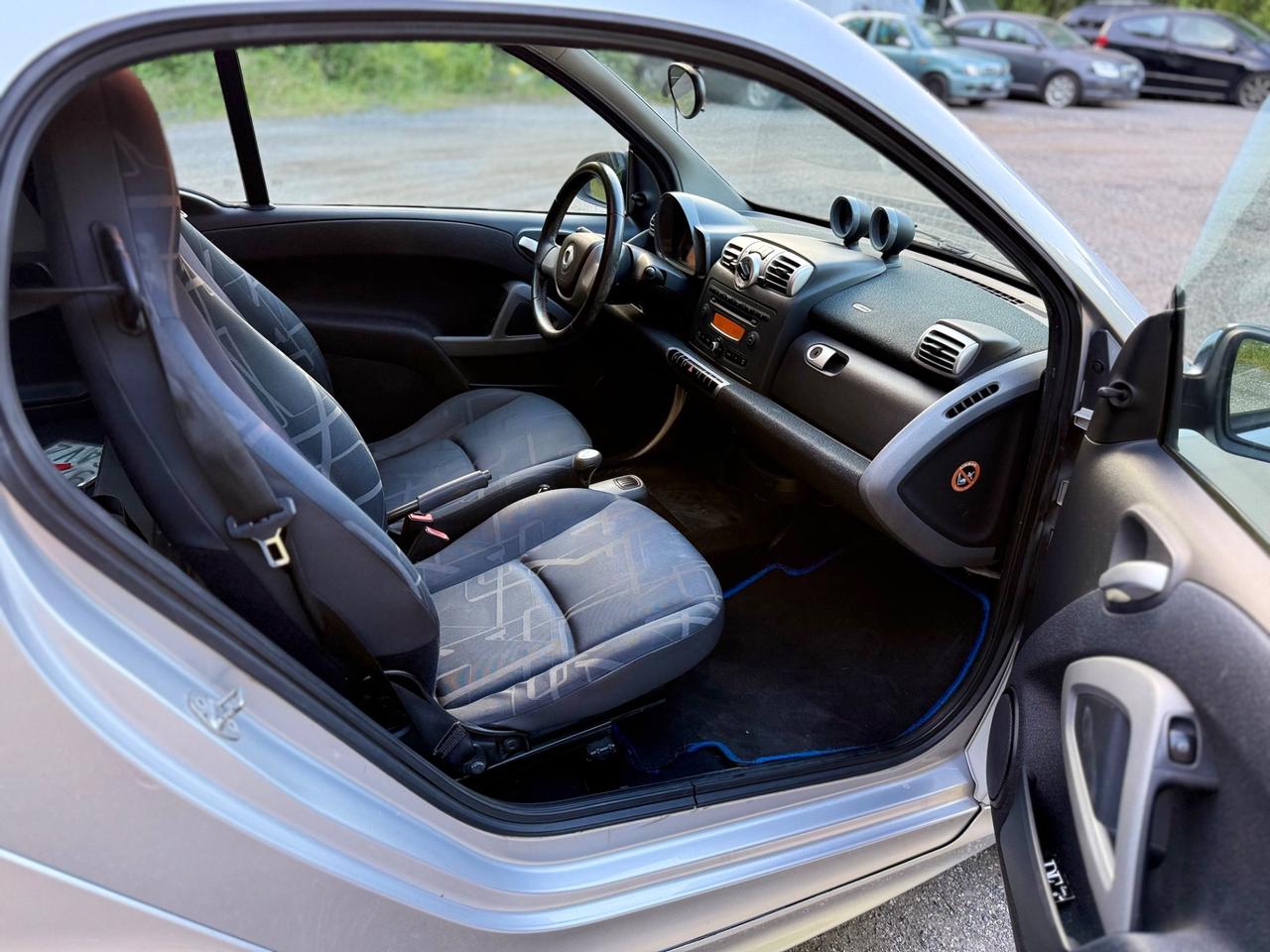 Smart ForTwo 1000 52 kW coupé limited one