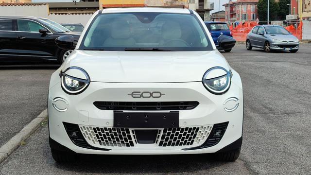 FIAT 600 Hybrid 100 CV DCT MHEV La Prima