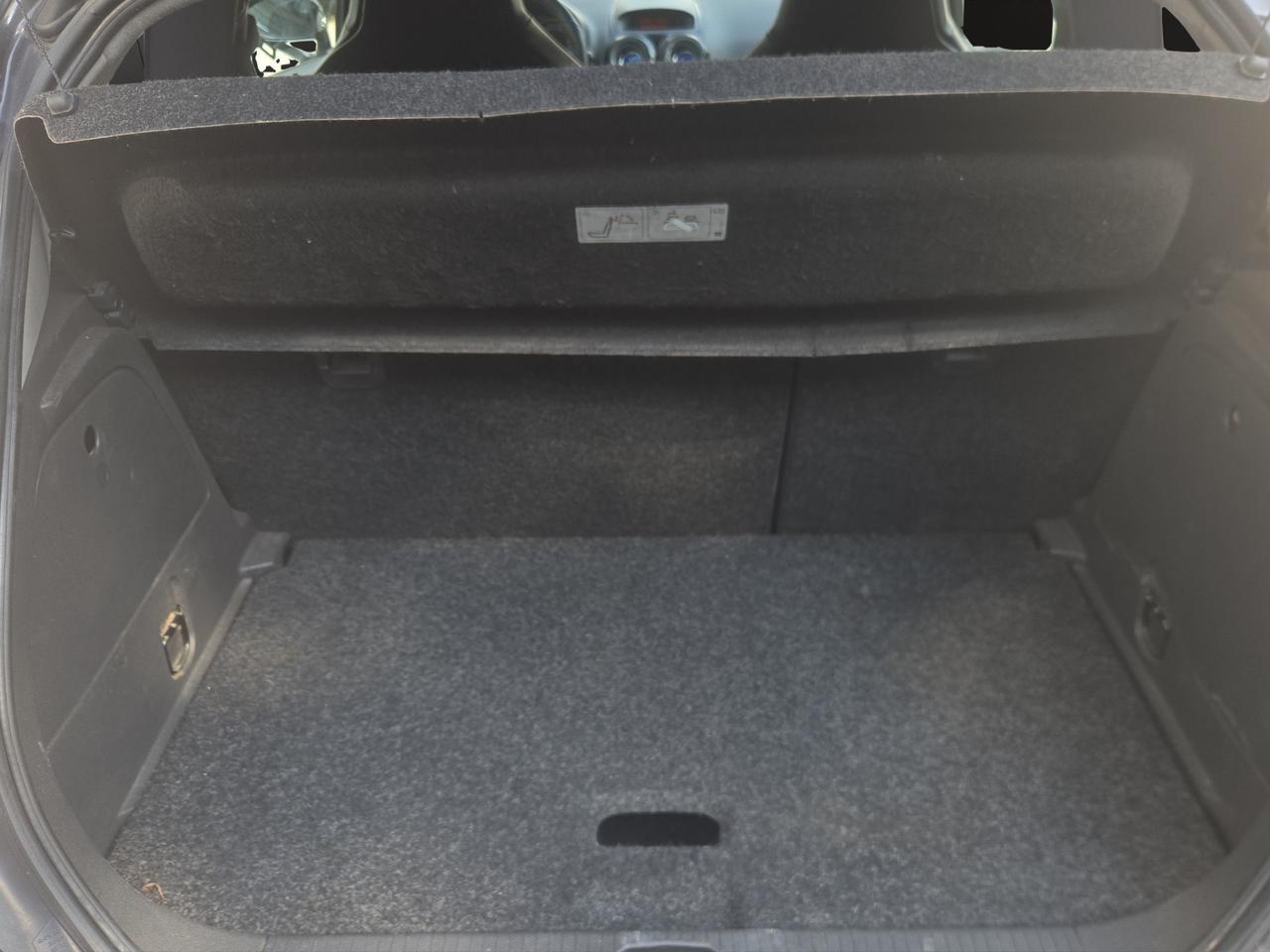 Opel Corsa 1.6 T 192CV 3 porte OPC