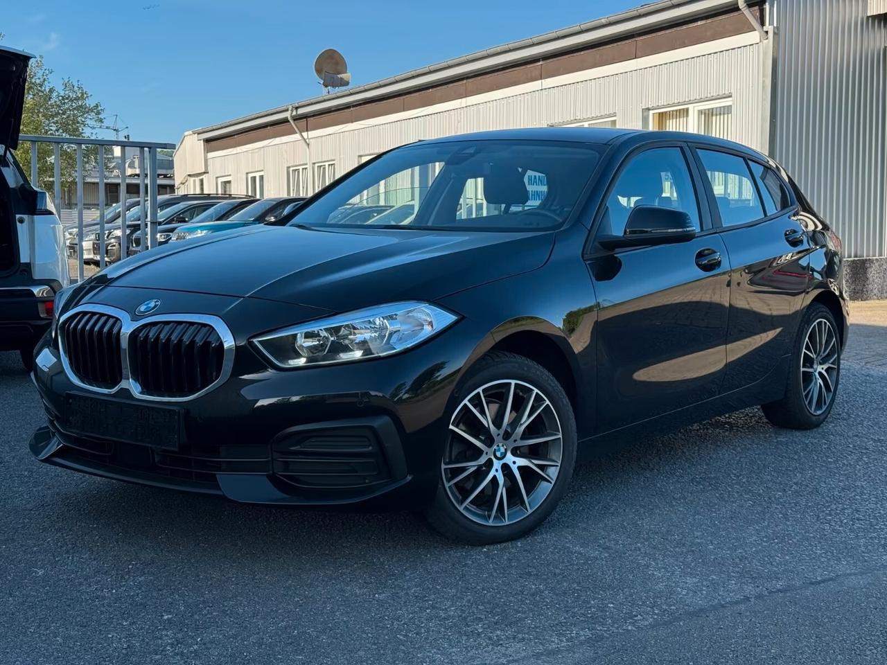 Bmw 116 116d 5p. Advantage